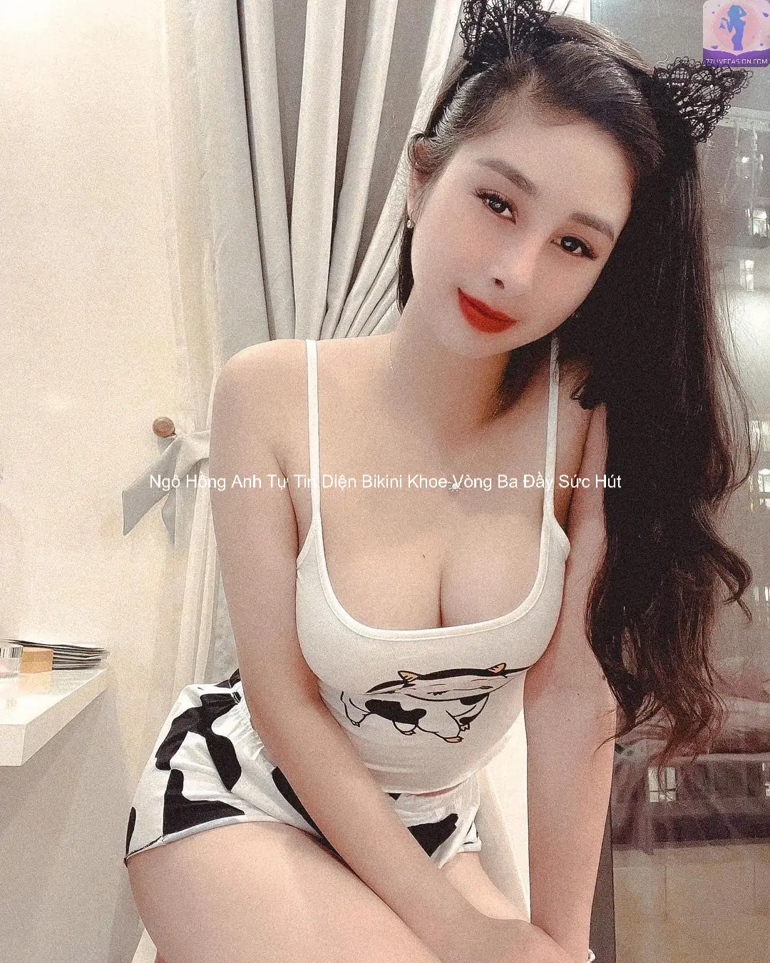 Ngô Hồng Anh Tự Tin Diện Bikini Khoe Vòng Ba Đầy Sức Hút 2